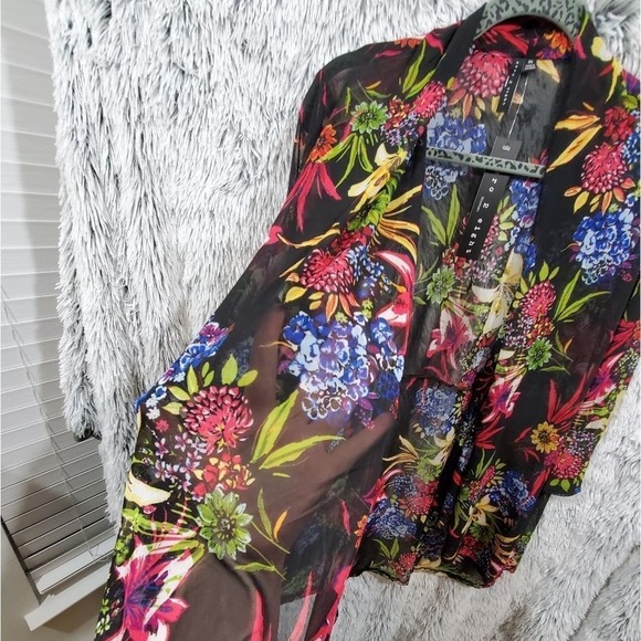 Gorgeous Tropical floral kimono‎ coverup cardigan plus - Picture 5 of 6